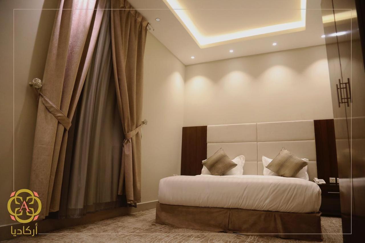 Arcadia Hotel Suites Yarmouk Рияд Екстериор снимка